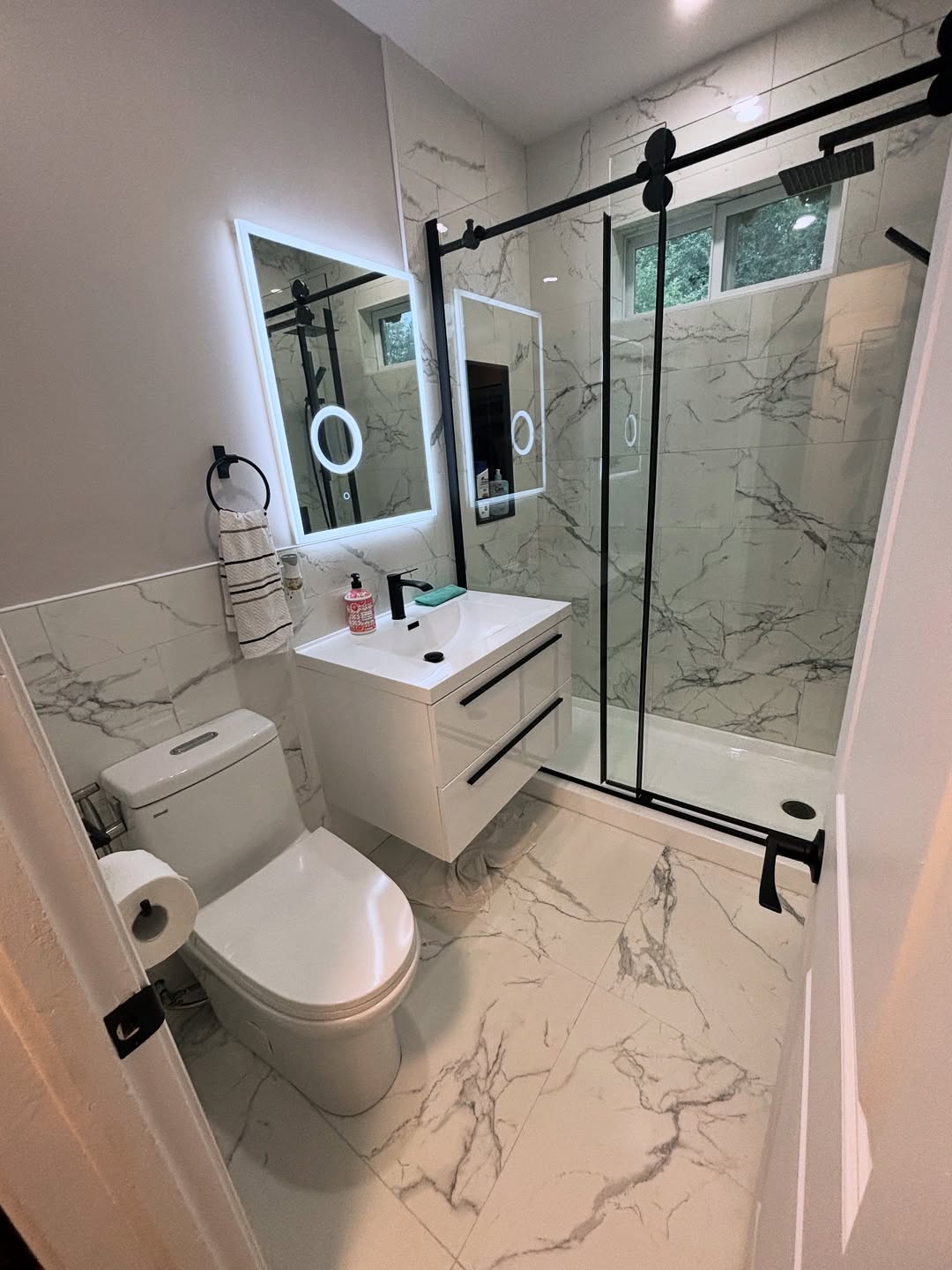 Marble Luxe Glow