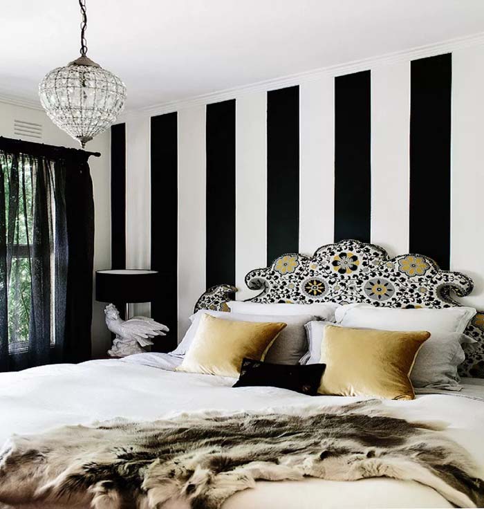 Black And White Striped Wall Accent For Womens
