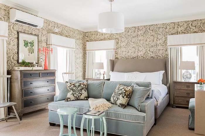 Cozy Sofa In Womens