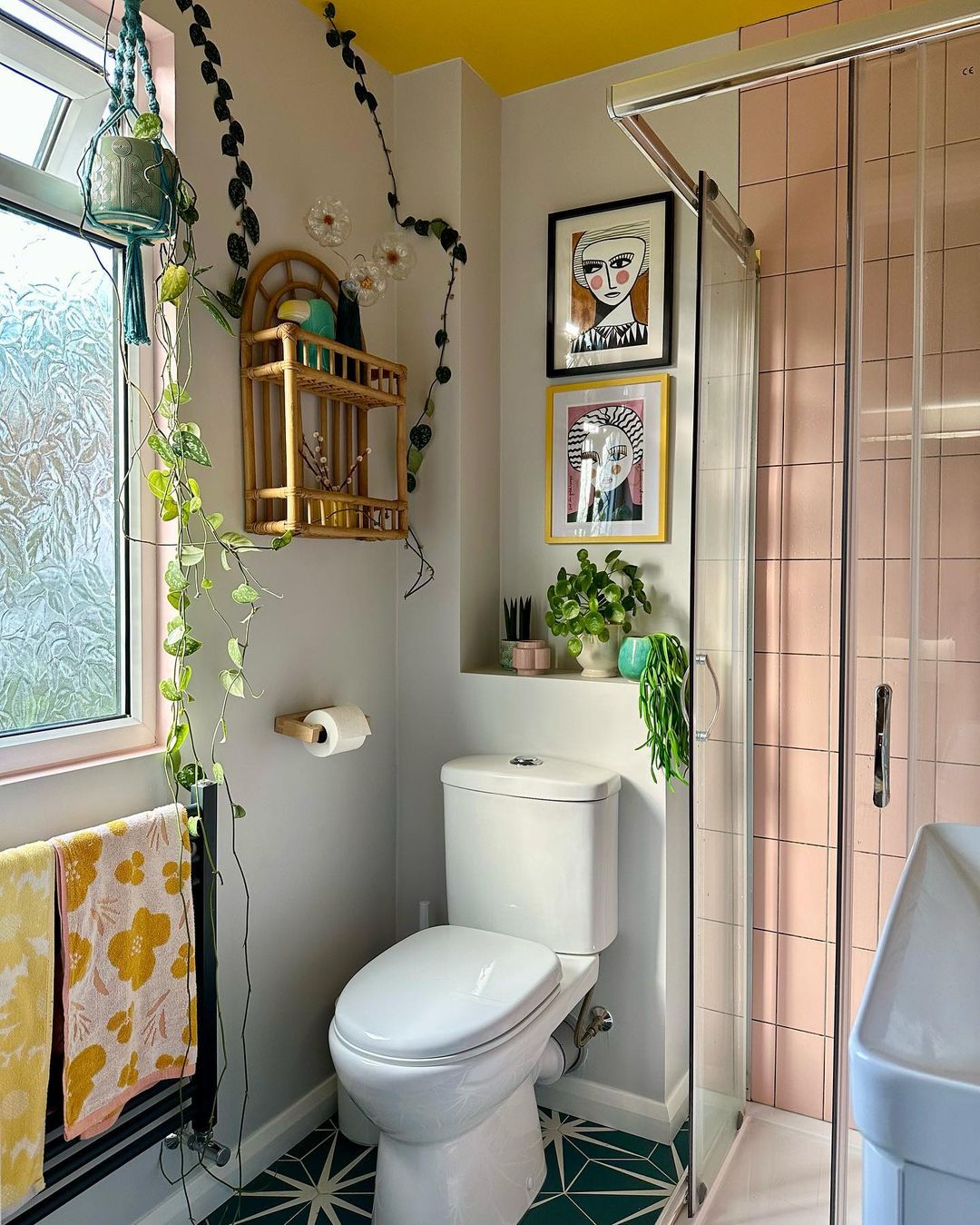 Color Pop Corner