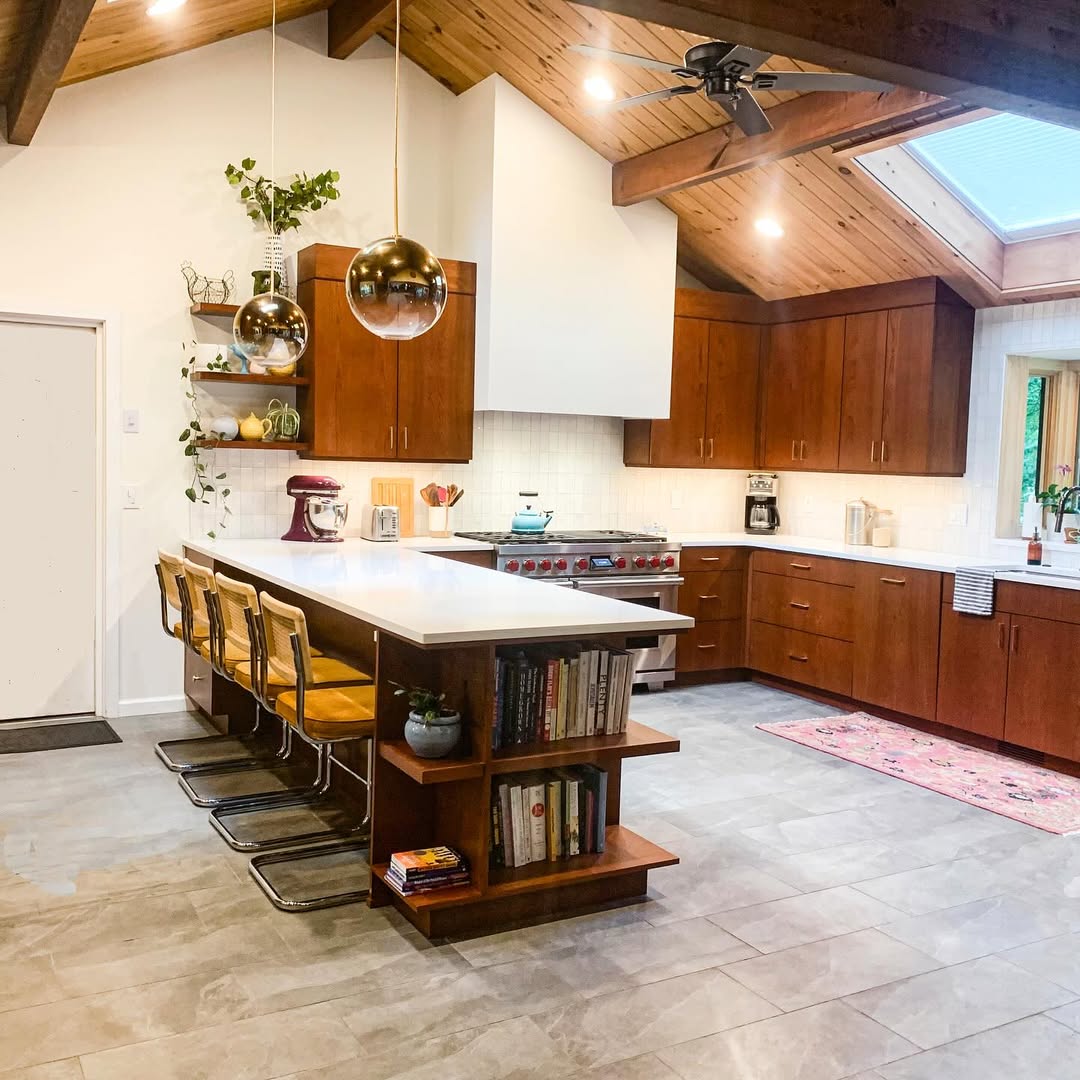 Golden Pendants & Wood Feels