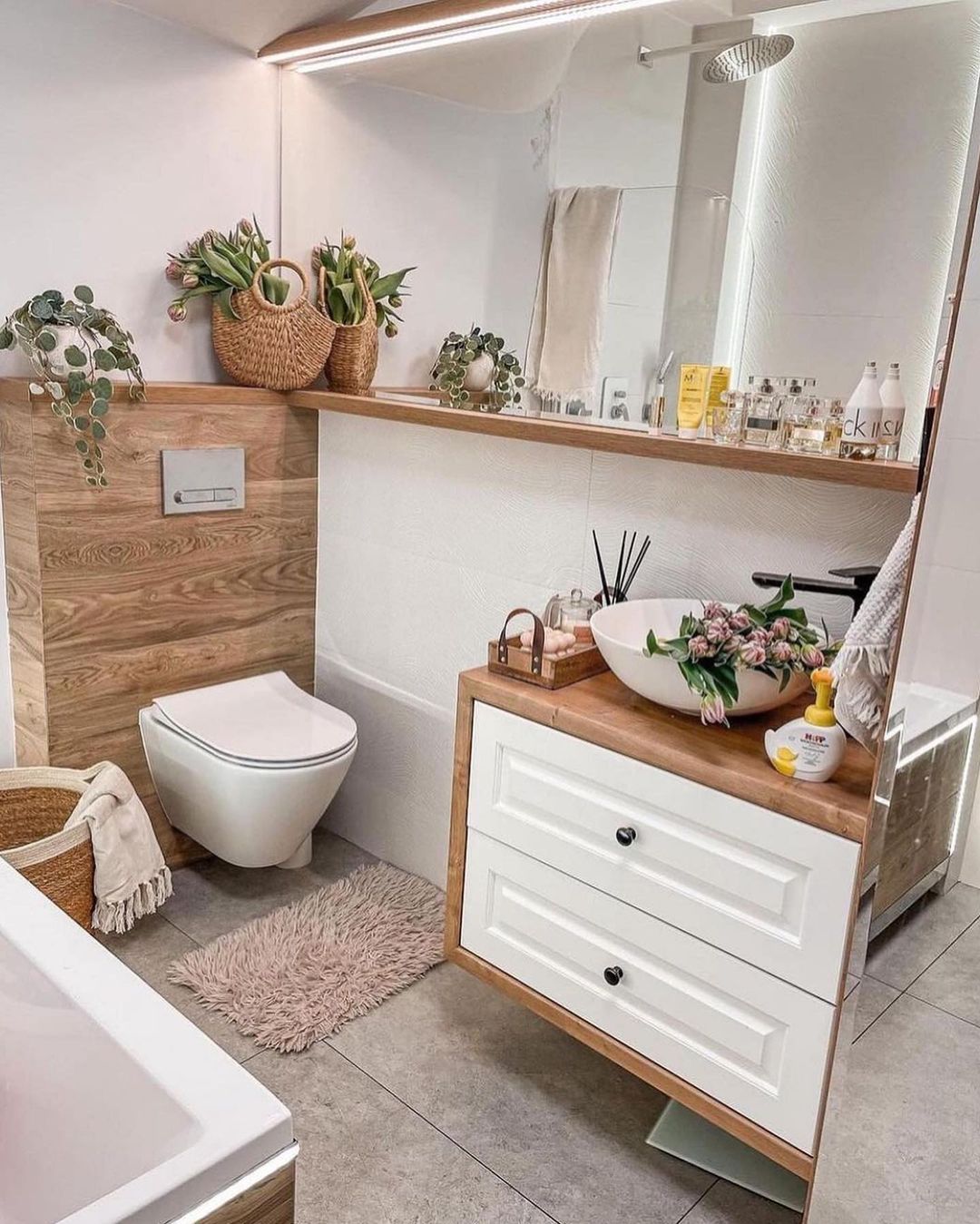 Natural Luxe Touch