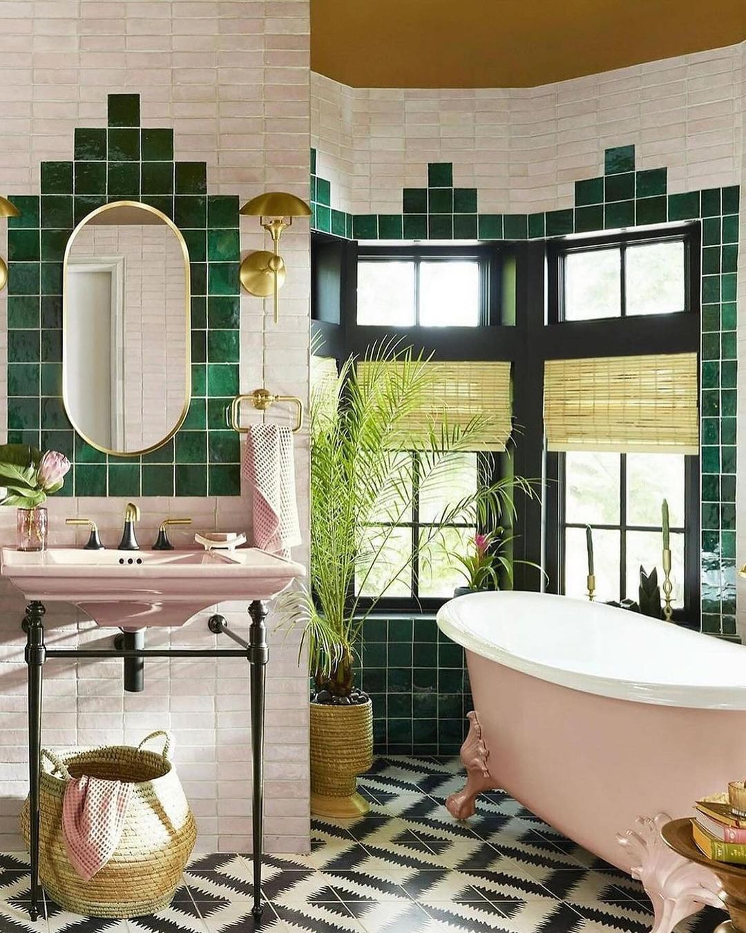 Pink & Emerald Statement