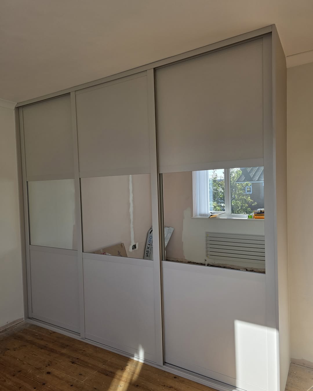 Subtle Mirror Statement 