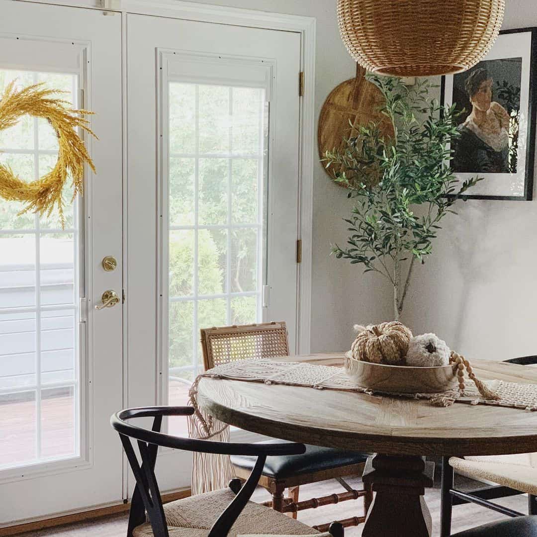 Anchor Your Centerpiece with Textured Yarn Pumpkins