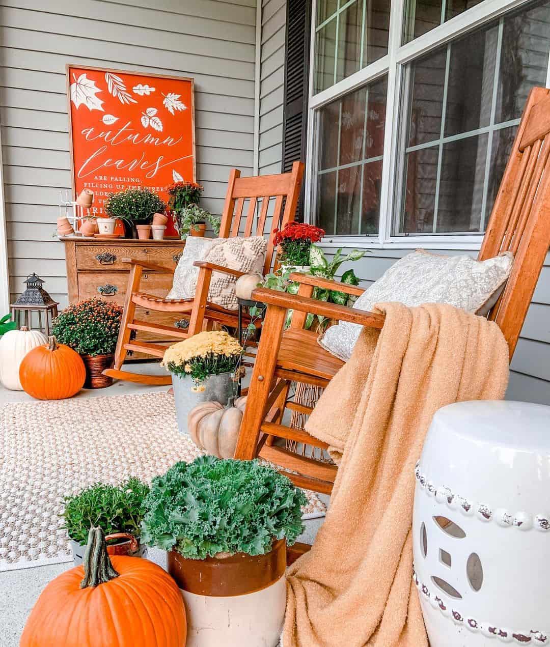 Vintage Dresser Becomes a Layered Fall Display