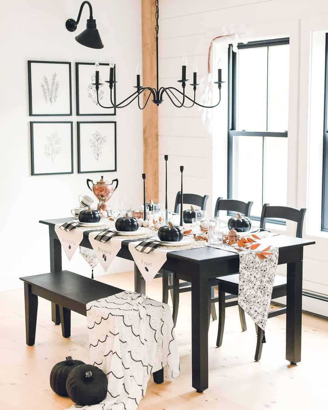 Black Pumpkins as Chic Table Accents for Fall