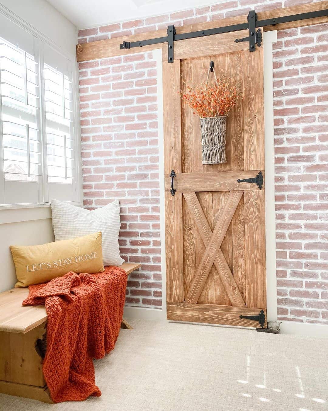 Woven Basket Adds Autumnal Texture To Sliding Barn Door