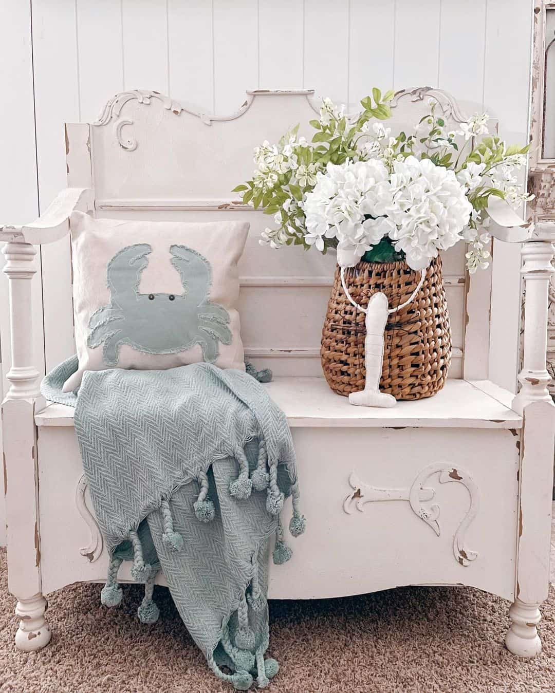 Rustic White Entryway Bench With Coastal Display