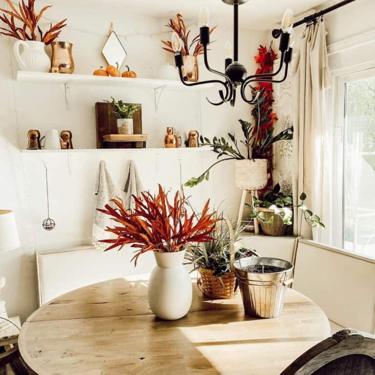 Natural Dining Room Décor Enhanced by Copper Accents