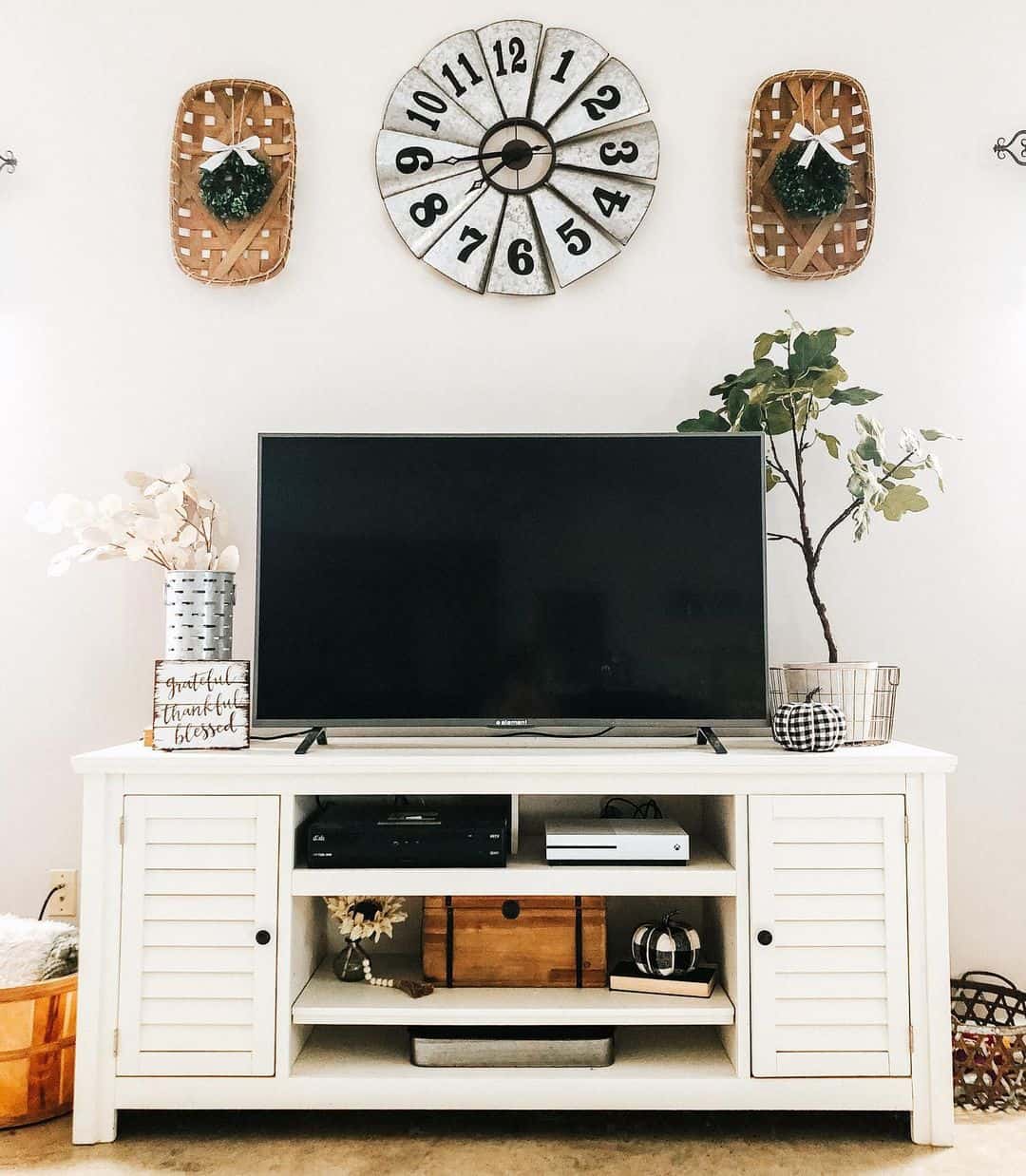 Small White TV Entertainment Center With Farmhouse Décor