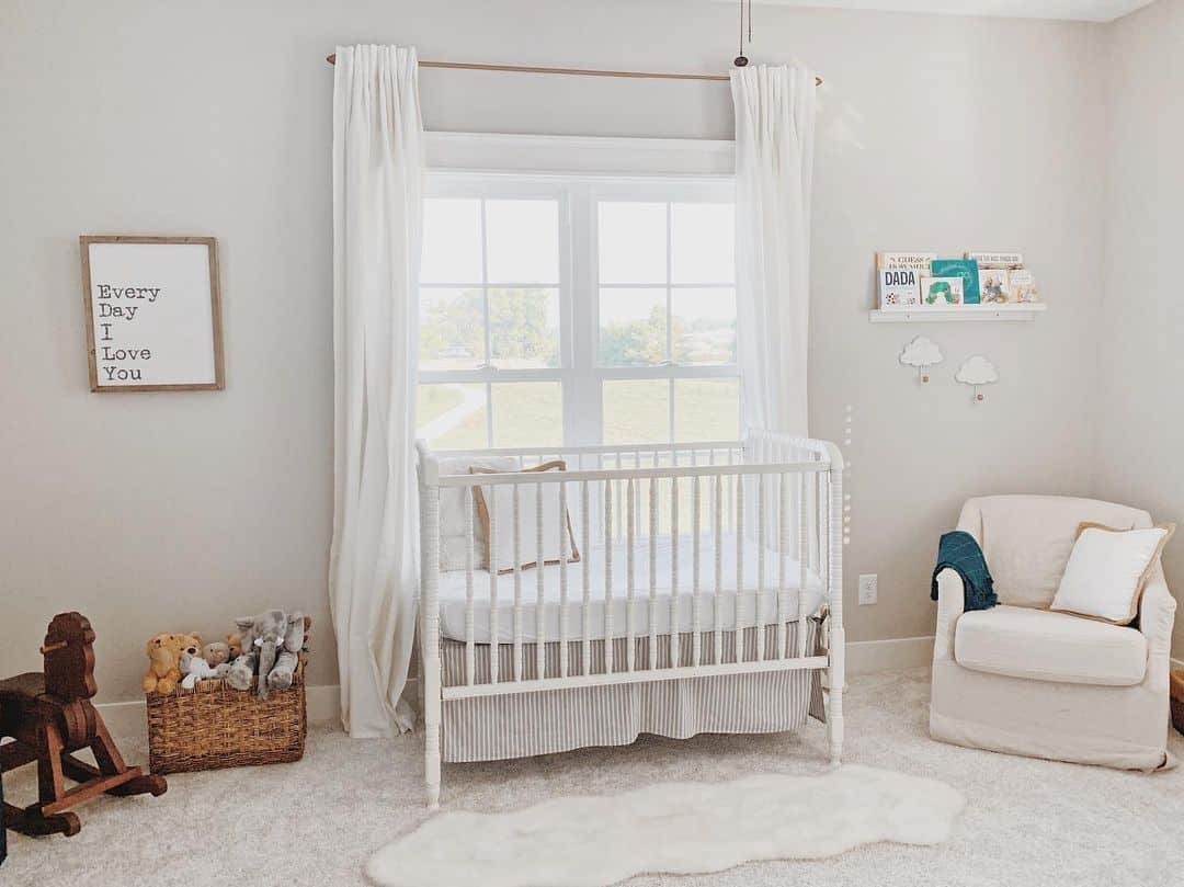 Minimalist White Nursery Wall Decoration