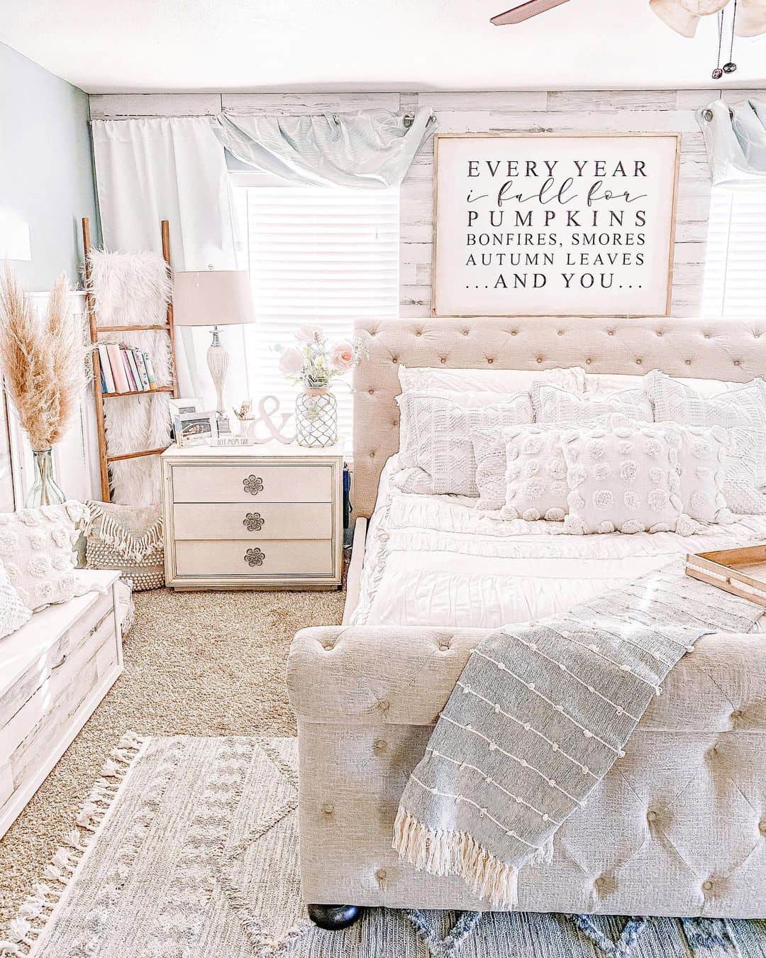 Dainty Farmhouse Bedroom Features Nightstand Décor Ideas