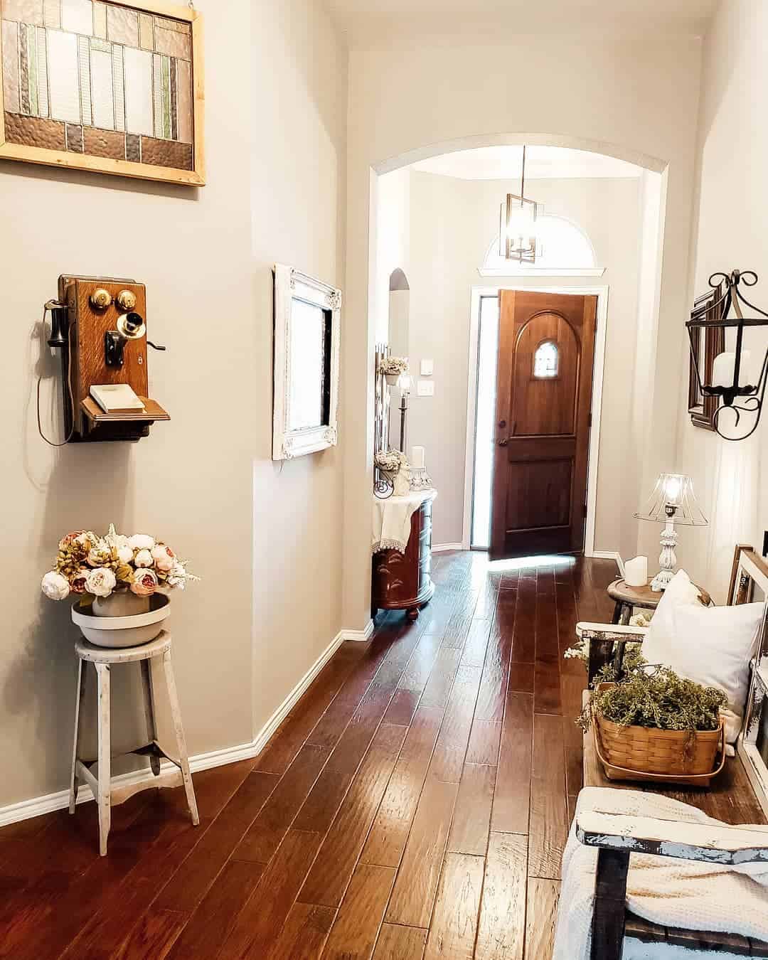 Farmhouse Entrance with Round White Metal Entry Table