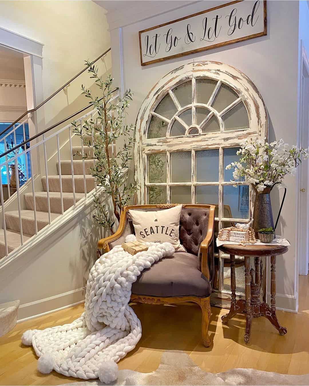 Stained Wood Entrance Round Table with Purple Chair