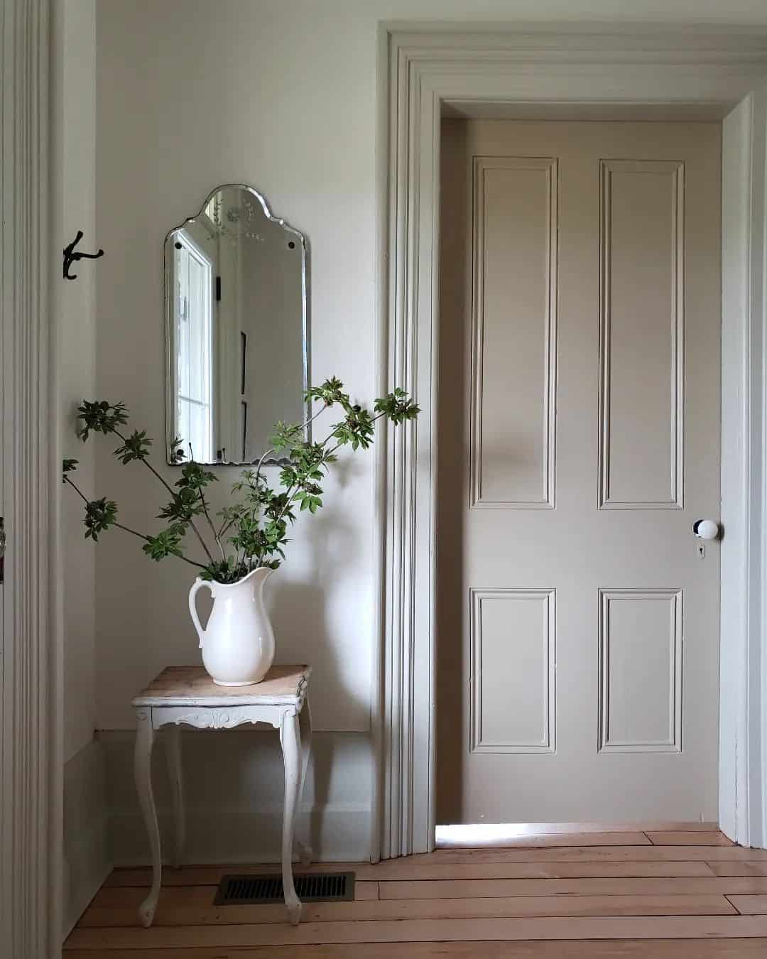 Vintage Décor Decorates a Corner