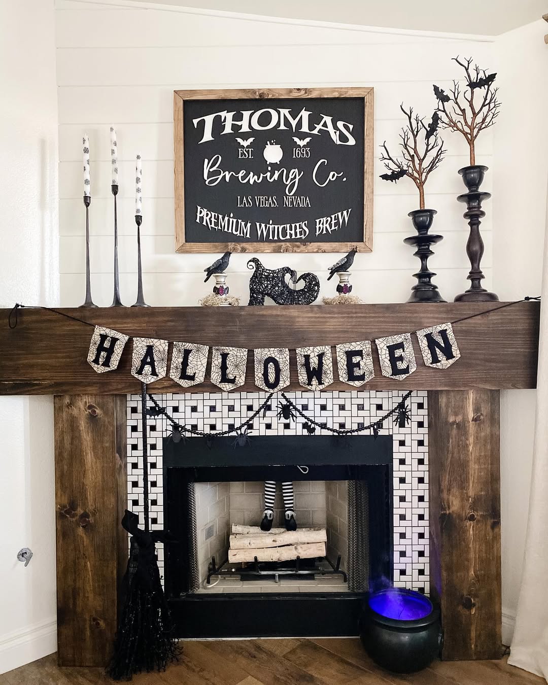 Witchy Pub Vibes With Playful Details