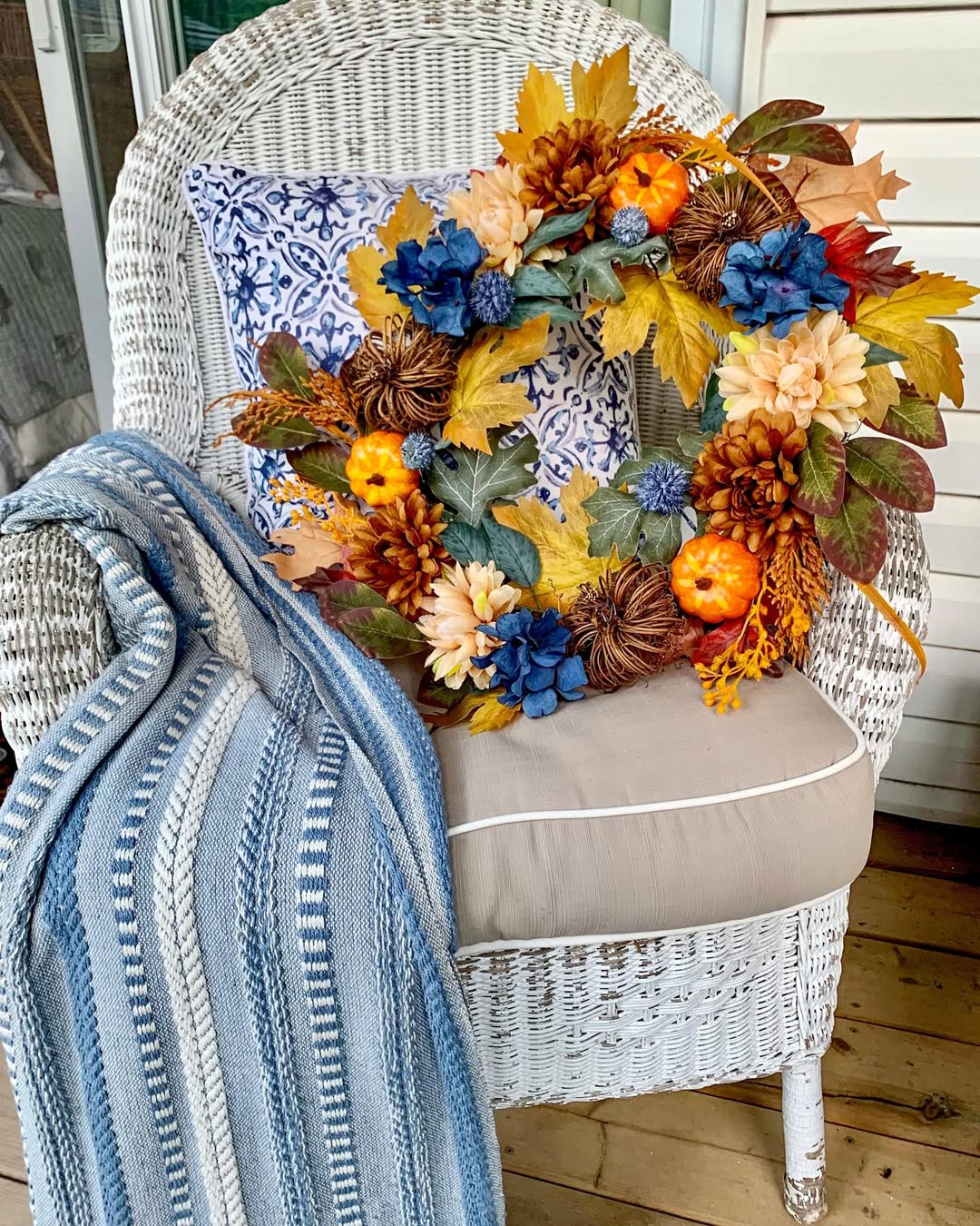 A Cozy Corner With a Finished Color Story