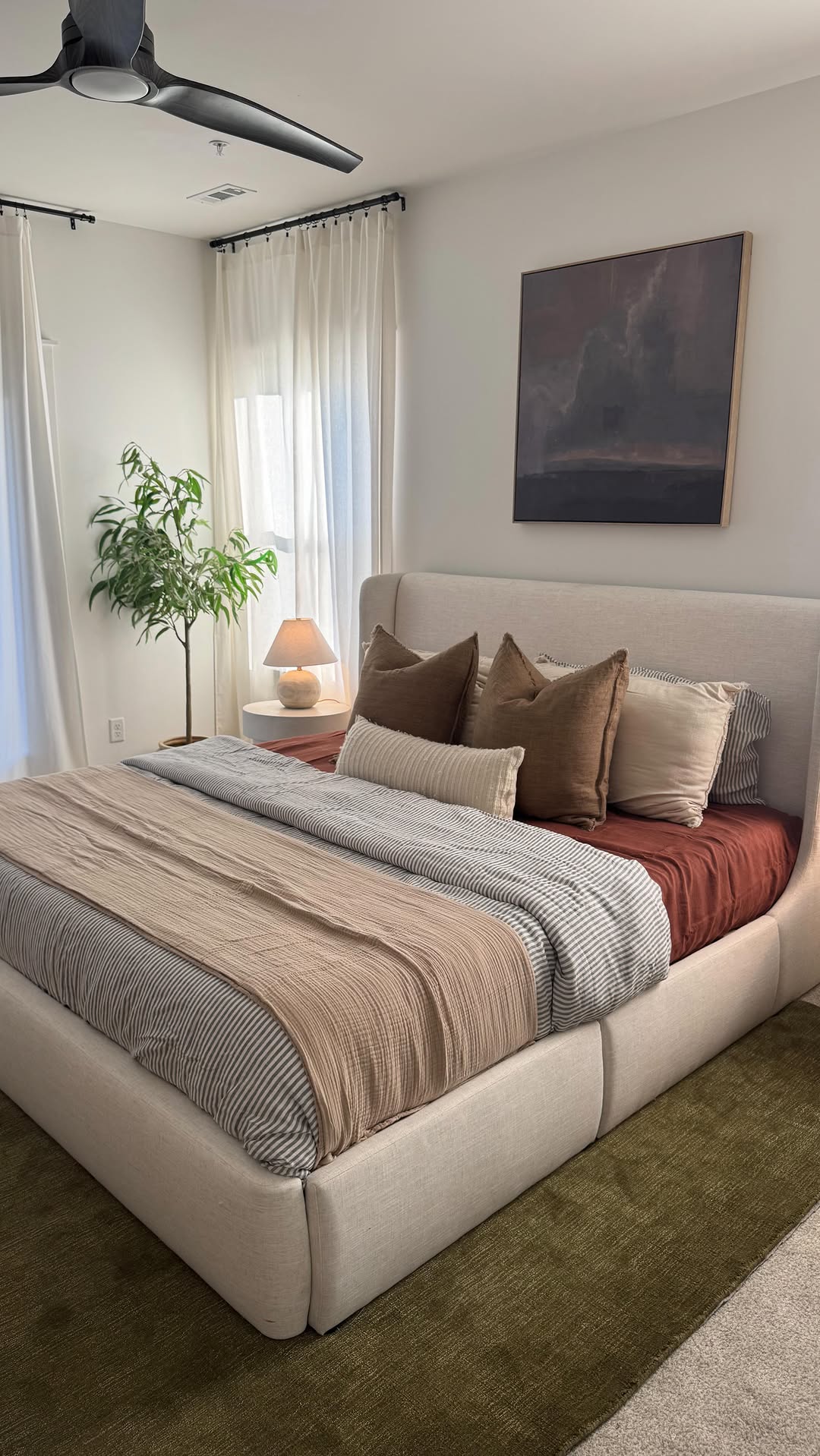A Cloudlike Bed in Cinnamon