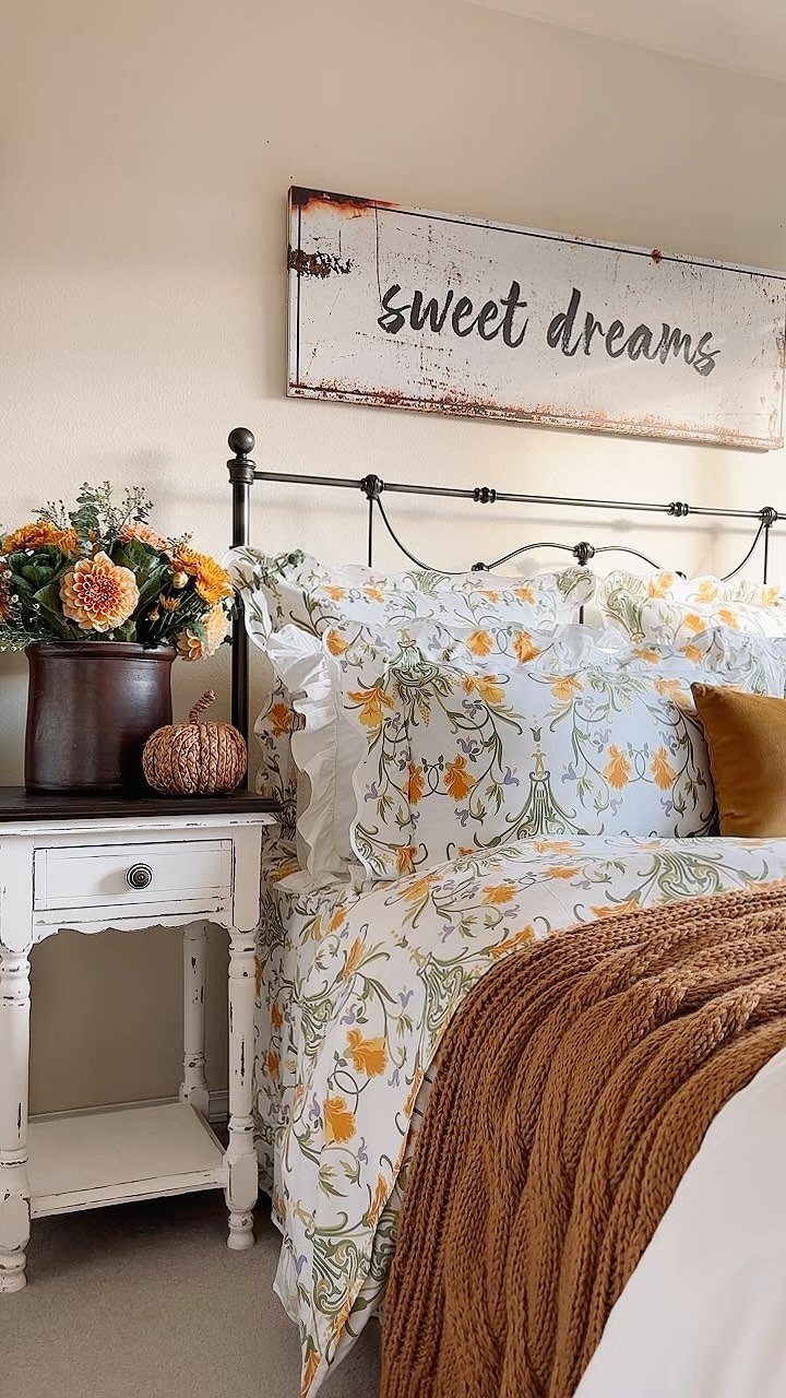 Dahlias with Dreamy Ruffles