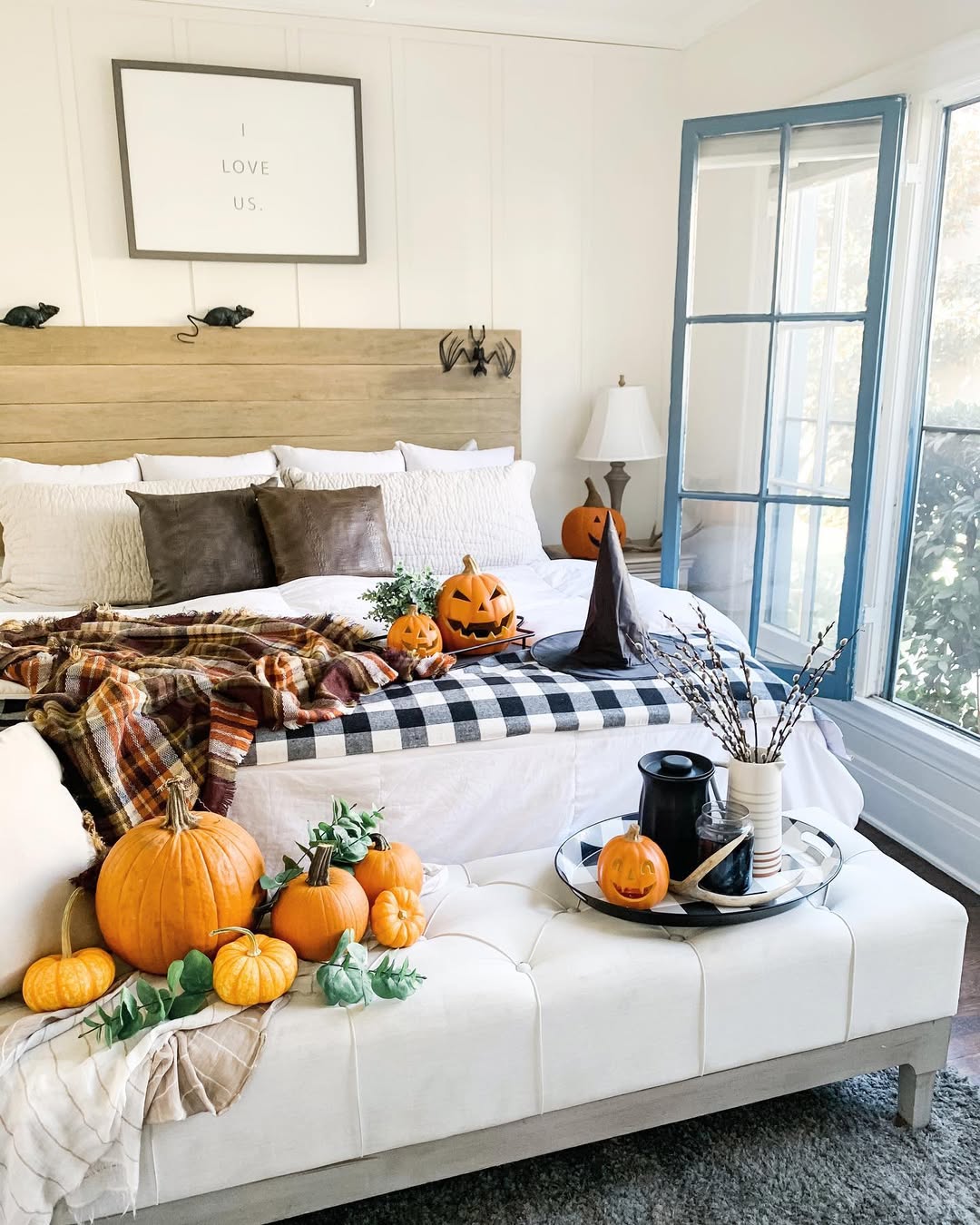Rustic Farmhouse Halloween Style