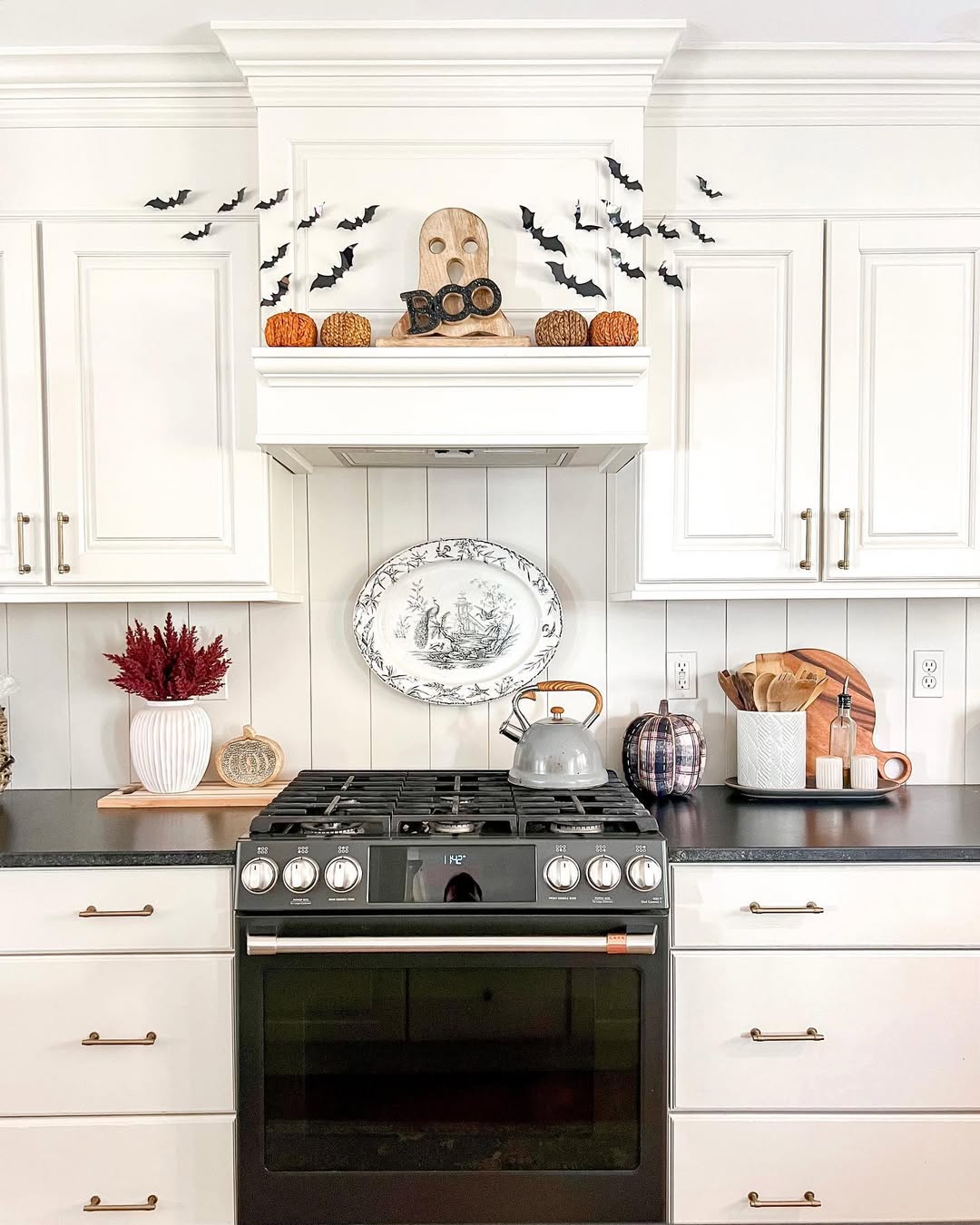 Spooky Touches, Farmhouse Feel