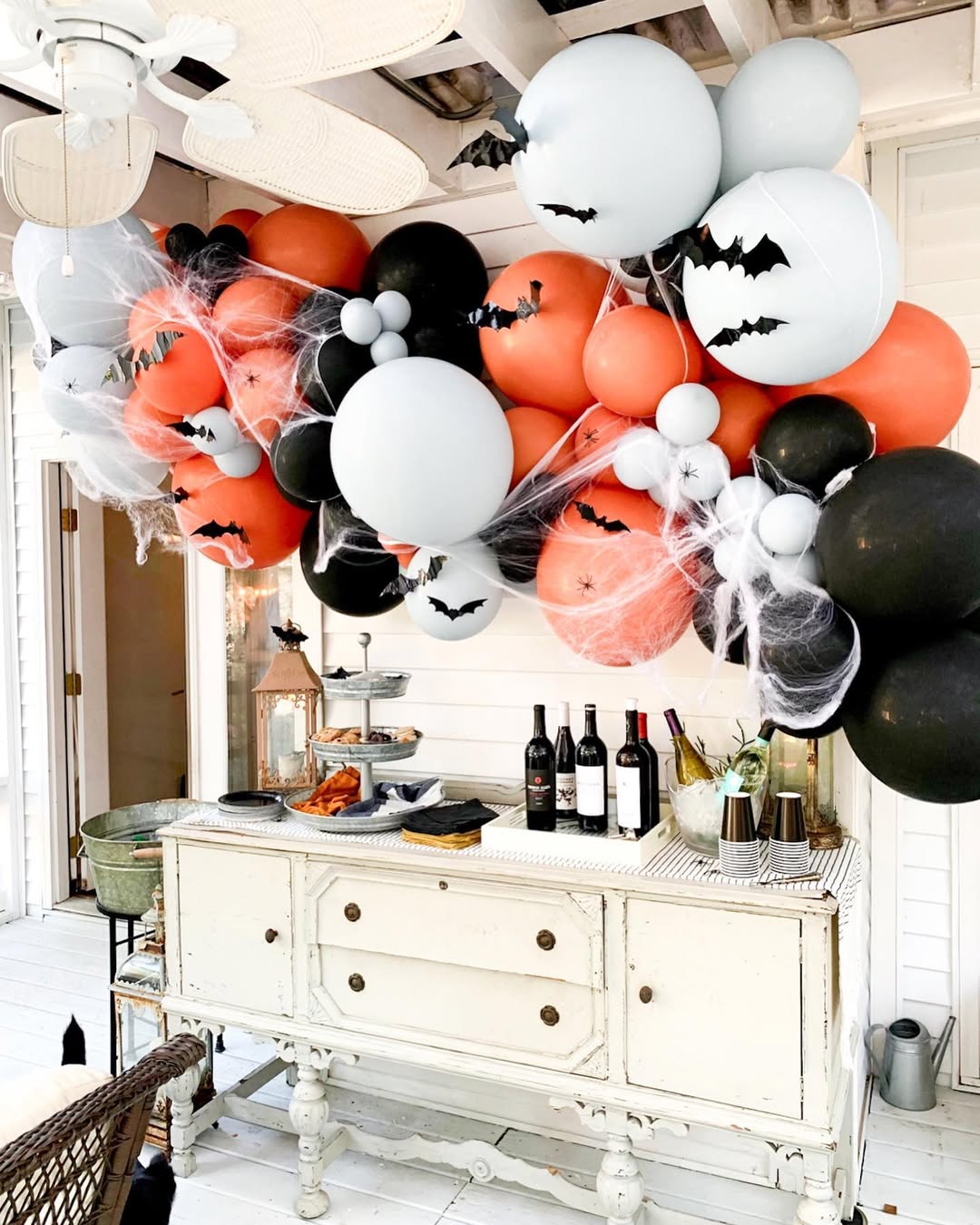 Balloon Bats and Cobweb Accents
