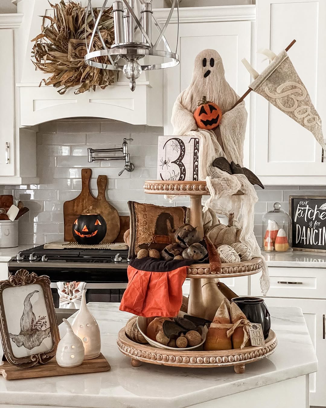 Rustic Ghost Takes the Lead