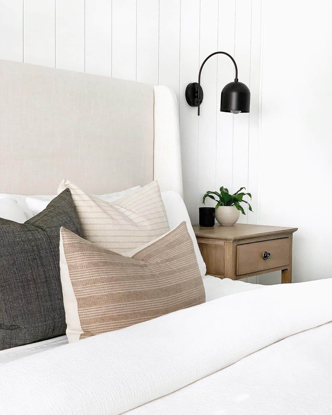Black Wall Sconce Reading Light for Bed