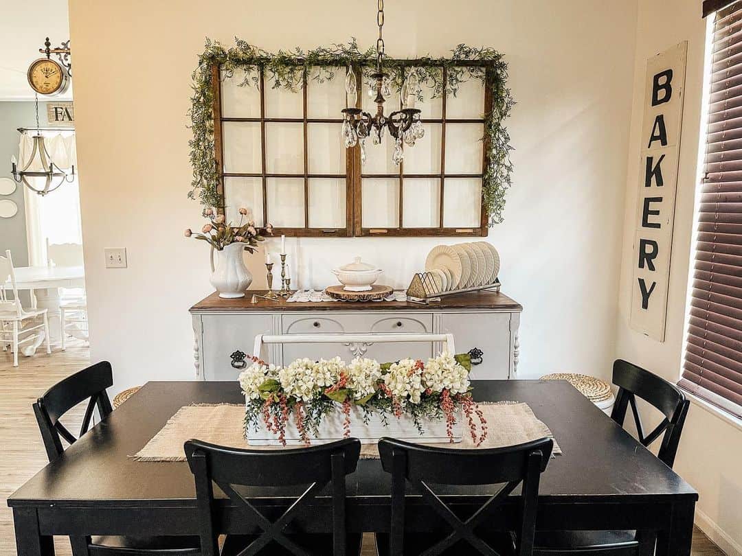 Floral Décor for Farmhouse Dining Room