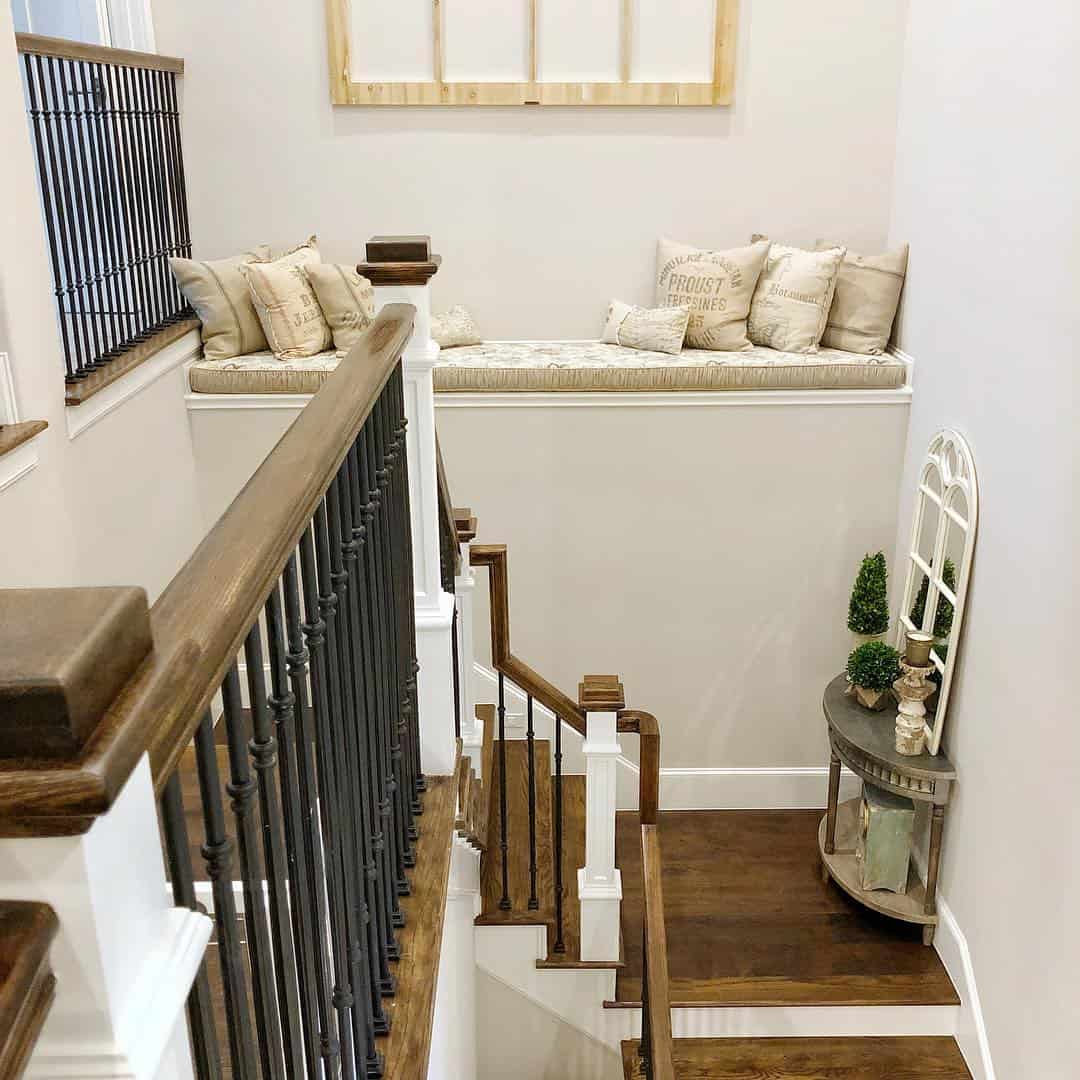 Stair Landing Decor for Stairwell