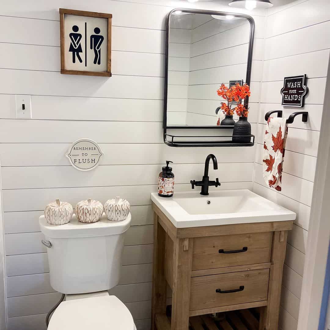Black Metal Bathroom Towel Holder Ideas