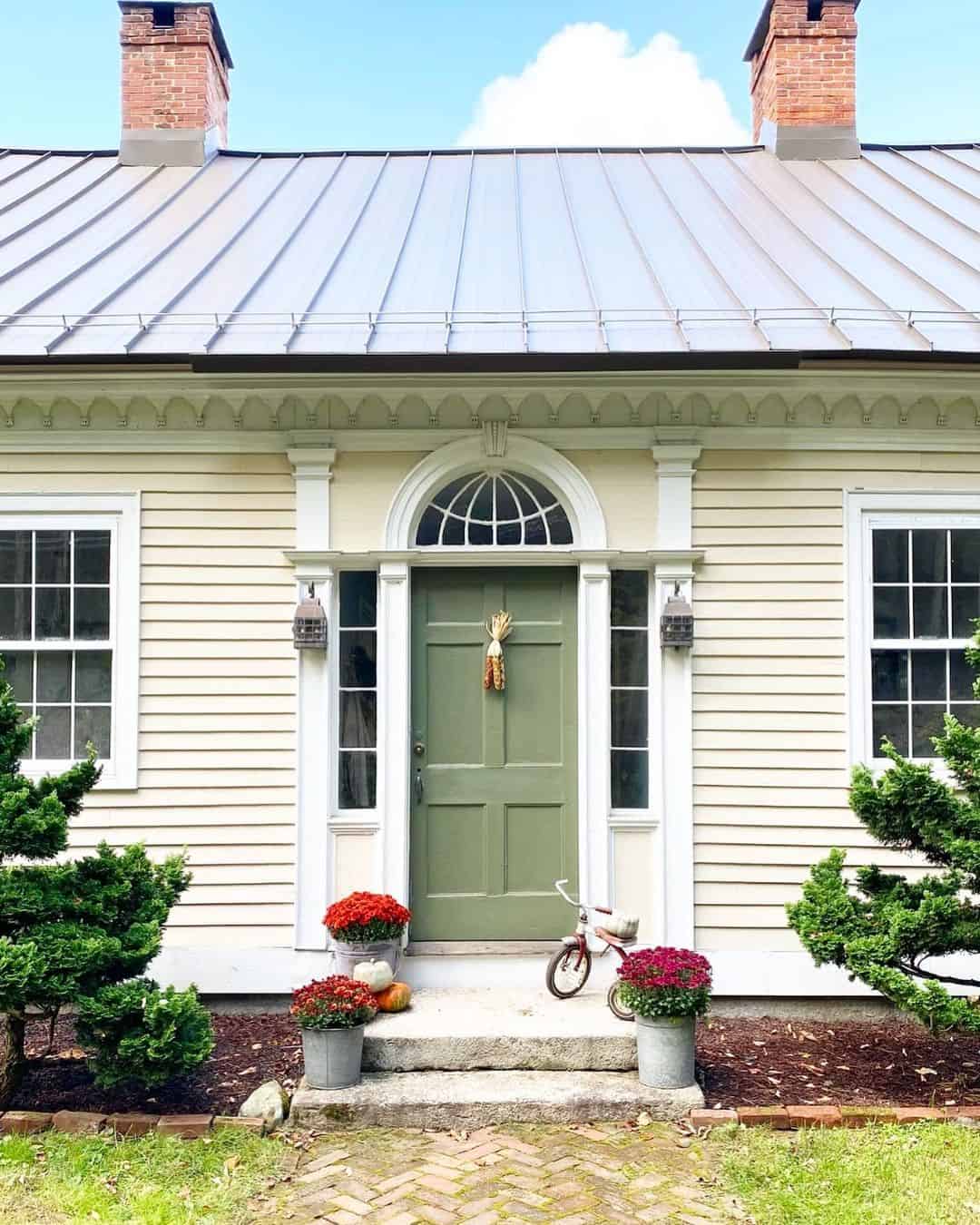 Green Transom Door With Spiderweb Sash Windows