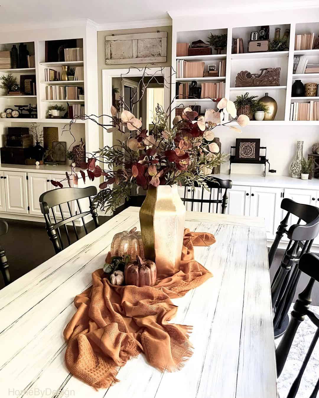 Dark Florals Create Muted Tablescape