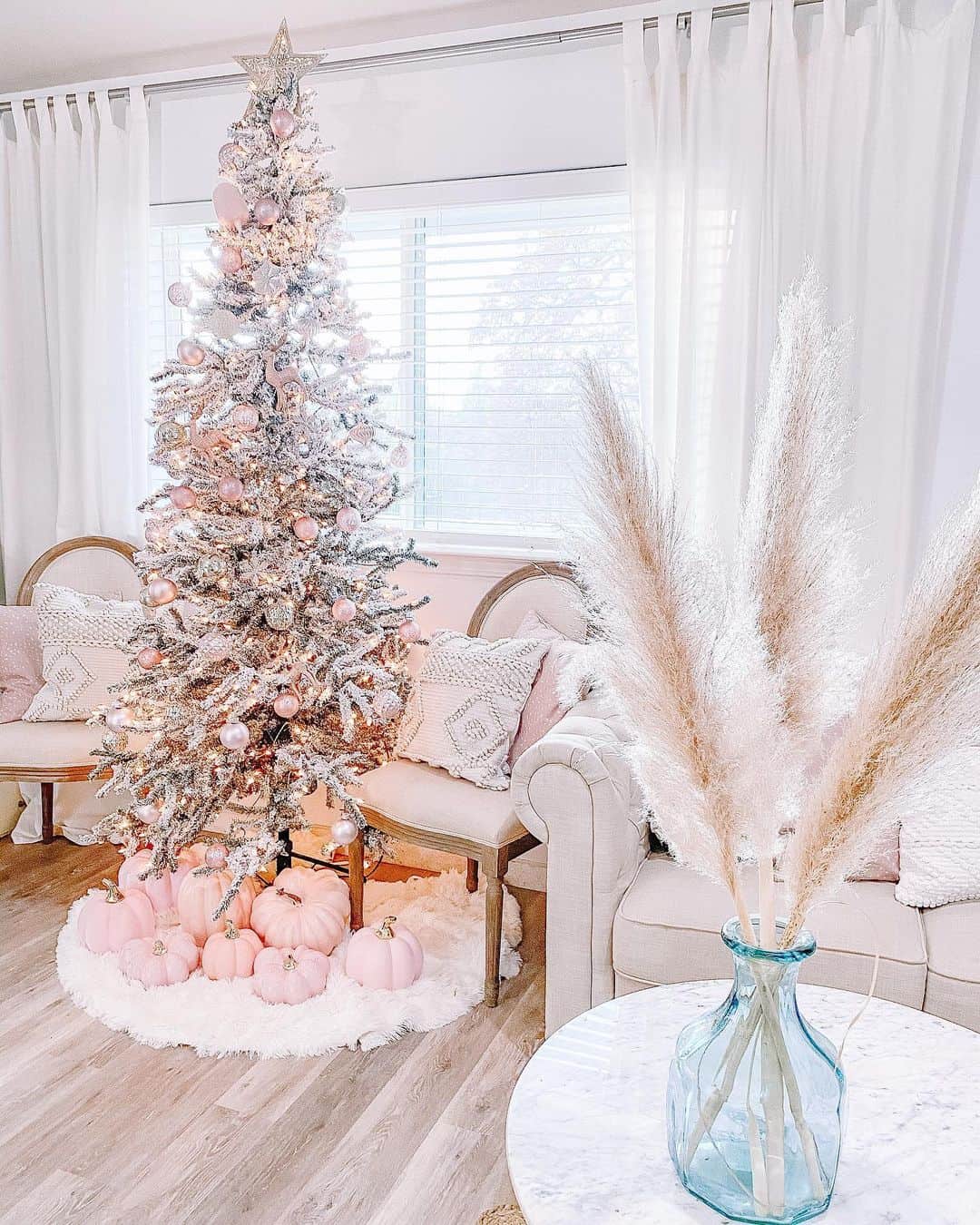 Feminine Christmas Décor for Living Room